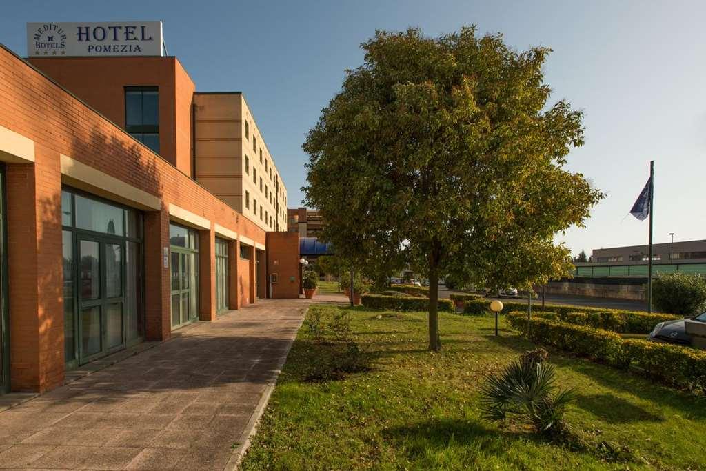 Meditur Hotel Pomezia Luaran gambar