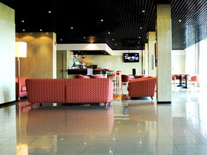 Meditur Hotel Pomezia Luaran gambar